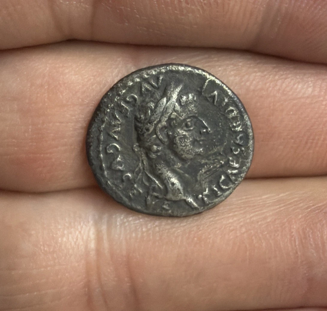 Imperio Romano . ESCASO DENARIO DE TIBERIO . TIBERIUS . 3,9gr ,19mm