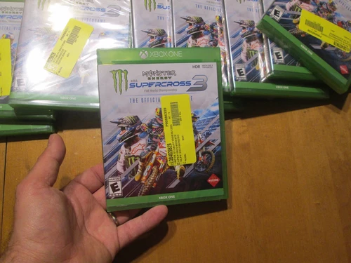 Monster Energy Supercross - The Official Videogame 3 XBOX ONE NEW FACTORY SEALED