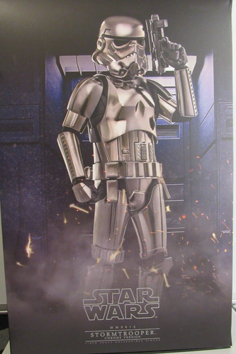Hot Toys Star Wars Stormtrooper Chrome Version Exclusive 1/6 Scale MMS615 - Picture 3 of 4