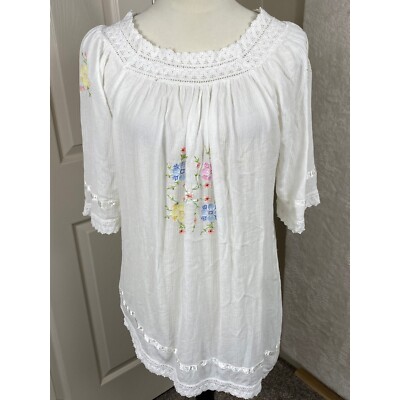 I.K. Collections Embroidered Peasant Top Crochet Trim Boho Blouse Medium
