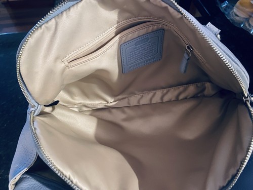 NEW Coach Pebble Leather Lilac Periwinkle Bag Purse 3 Compartments Gorgeous Soft - Picture 6 of 8