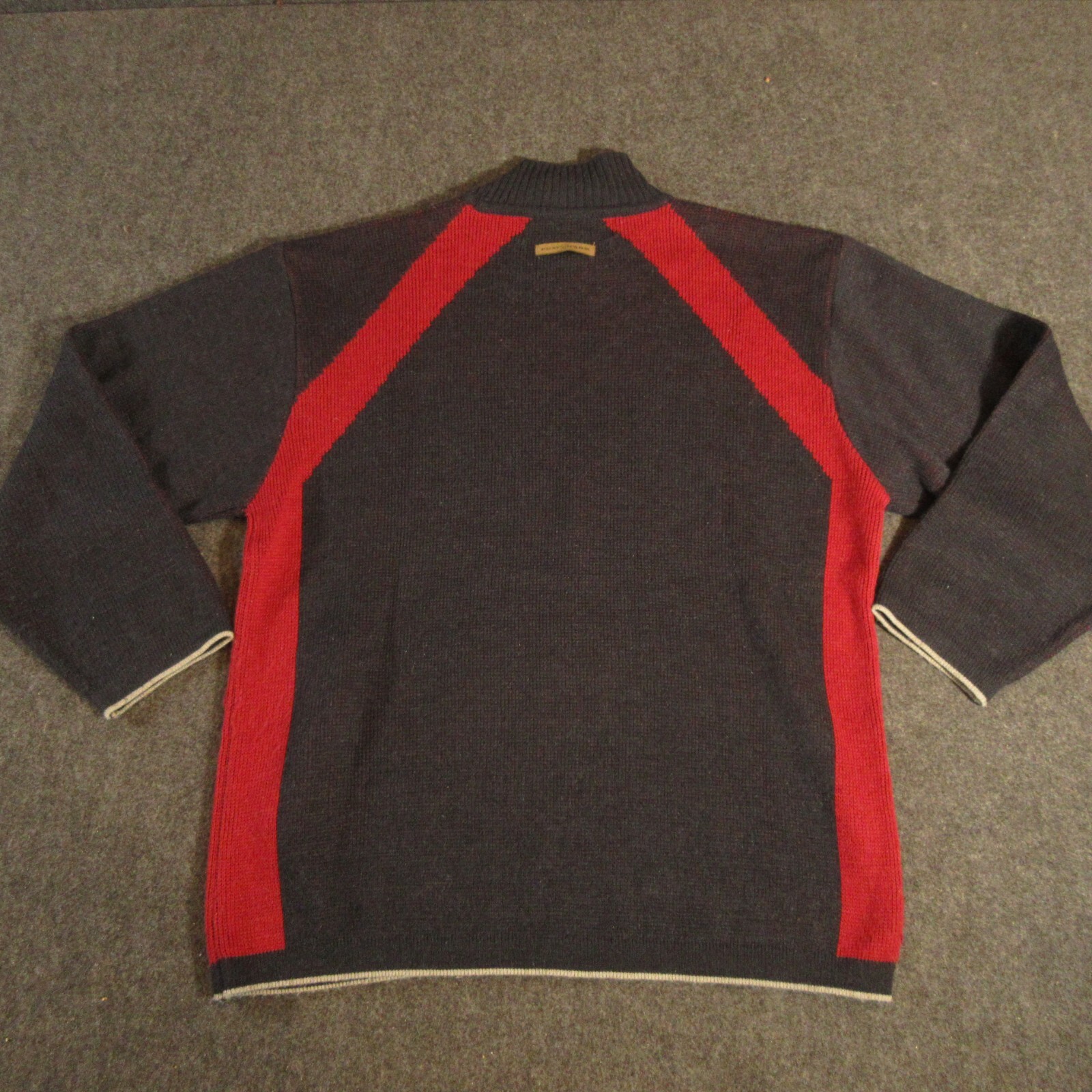 Picture 11 of 12