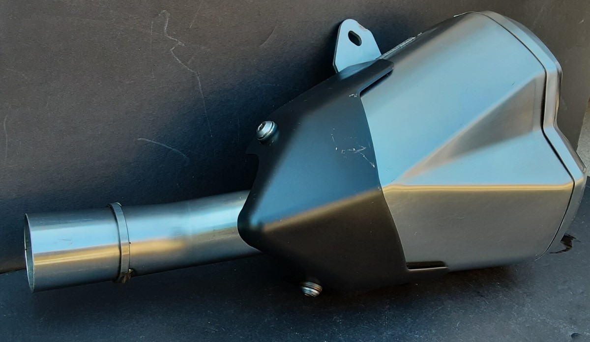 Muffler, Exhaust LH Kawasaki Z1000, ZX1000 Ninja '14-'16 18091