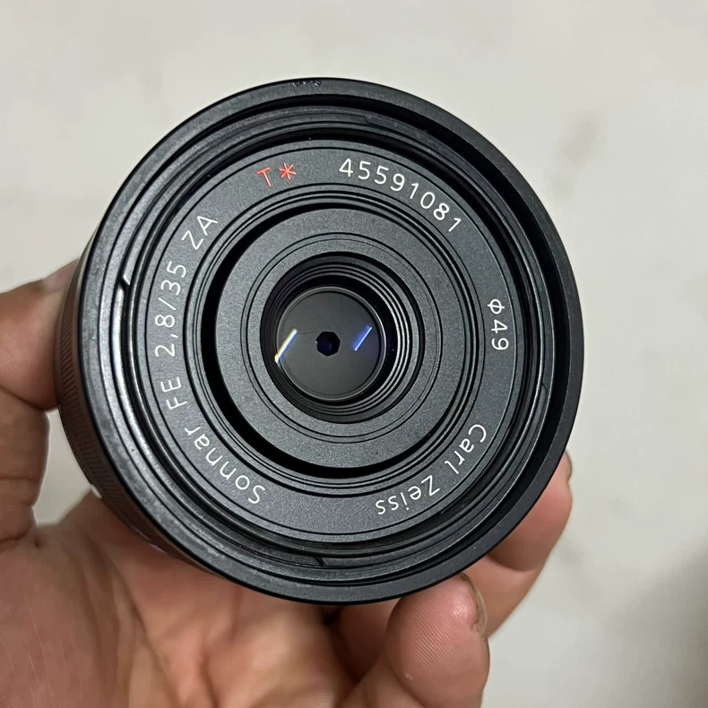 Sony Sonnar T* FE 35mm ZA Carl Zeiss Wide-angle Fixed Prime