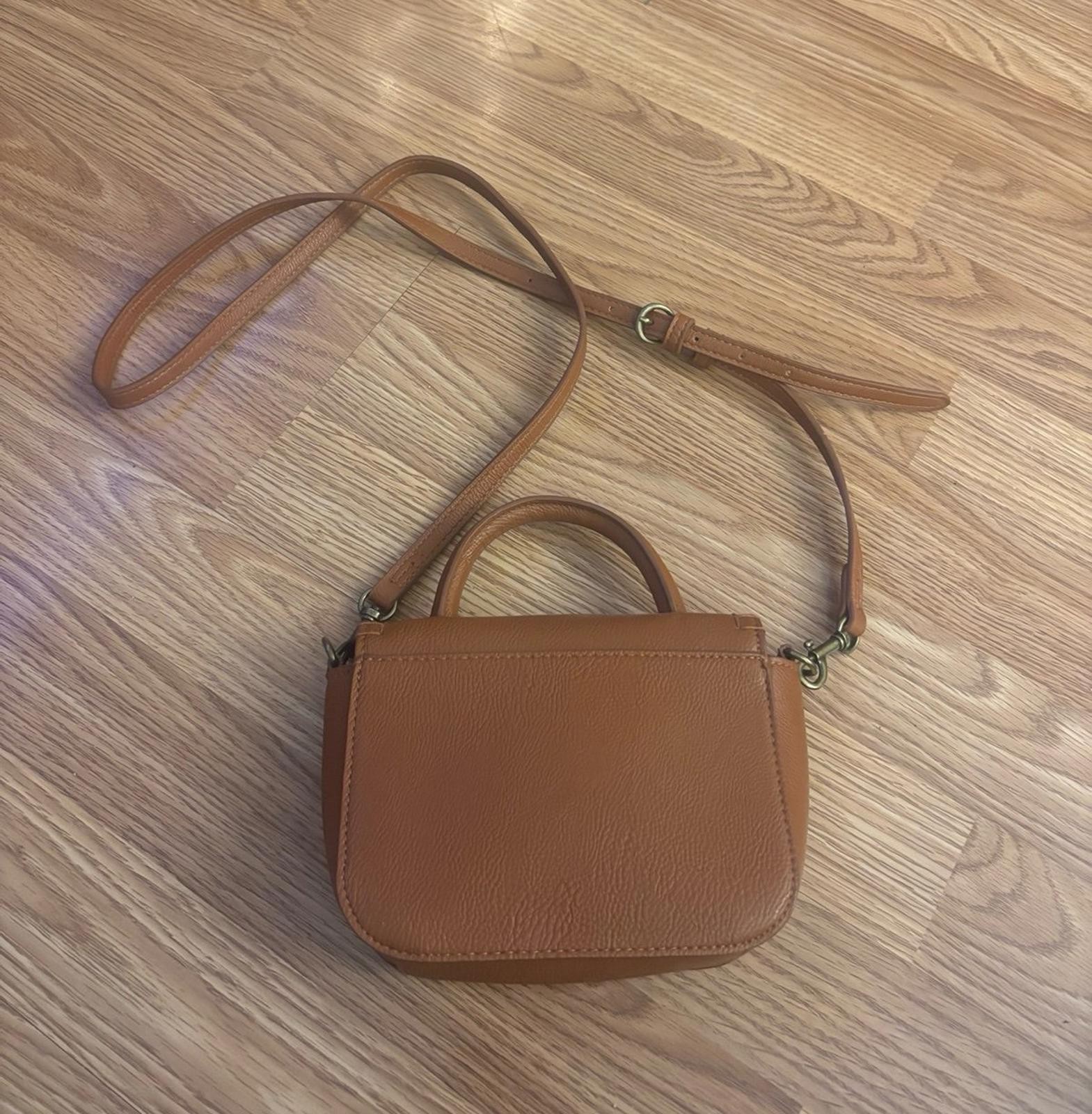 Universal Threads Crossbody - image 9