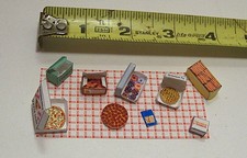 1/24 Scale Food Items For Picnic Or The Mancave