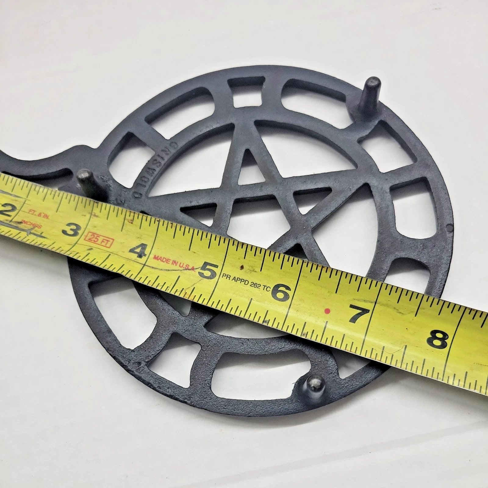Griswold #1740 5 Pointed Star Cast Iron Trivet Vtg 1950s 3-footed Hot Plate - product detail image 7