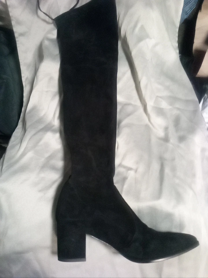 Botas Stuart Weitzman de cuero negro hasta la rodilla punta 8,5 M ¡usadas una noche! Foto 2 de 4