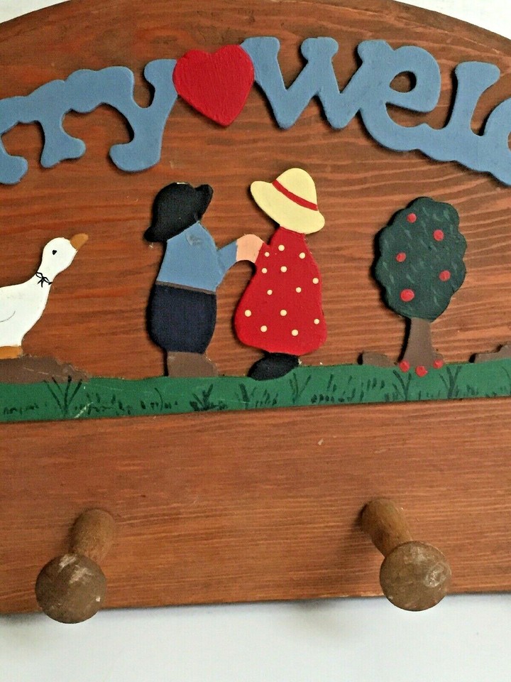 Country Themed Wooden Wall Mounted