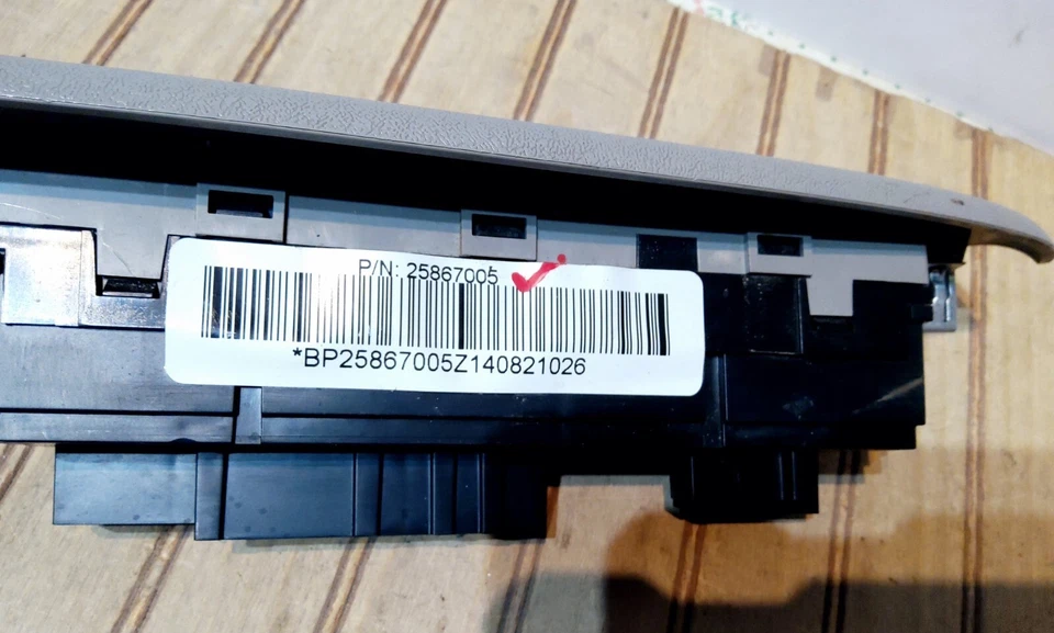 Chevy Trailblazer/06 Trailblazer EXT 2006-2009 interruptores y molduras de ventana maestra  Foto 2 de 4