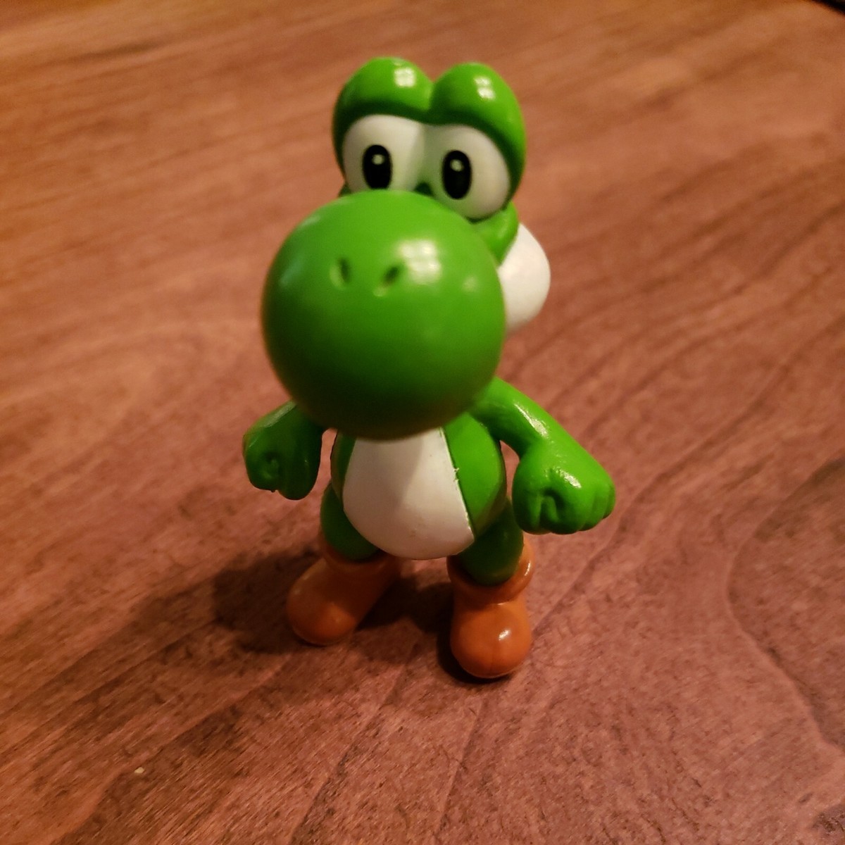 Nintendo Super Mario Green Yoshi Mini Figure 2007 Wearing Boots