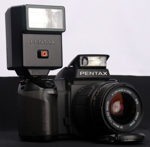 Pentax SF7 QD 35mm Film AF SLR + Sigma AF 28-80mm Asph Lens & AF200SA Flash Kit - Picture 4 of 13