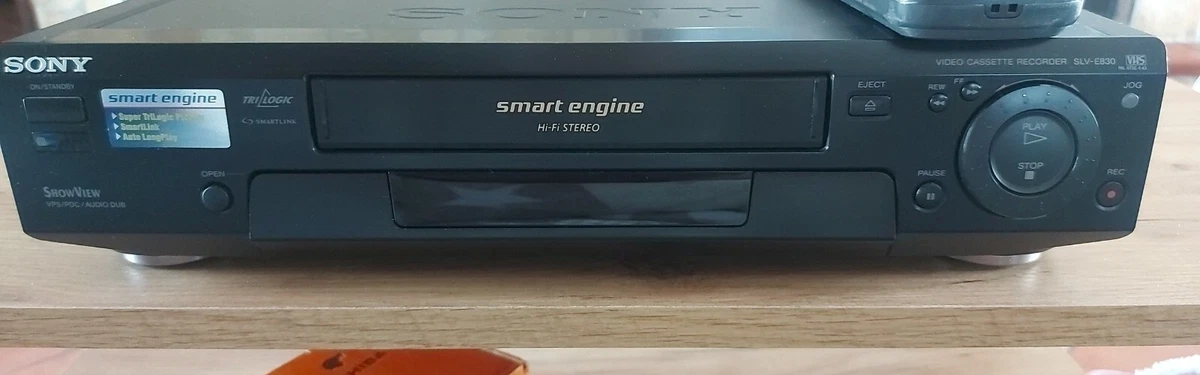 Videoregistratore VHS JVC 6 testine - Audio/Video In vendita a Udine