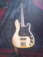 Precision Bass Style 4-String Solid Body Electric Bass Guitar Right-Handed White