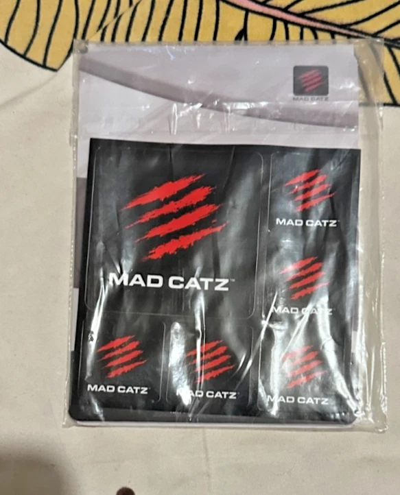 MadCatz Cyborg S.T.R.I.K.E 4 Mechanical Keyboard Gaming PC - New (Other) - Image 4 of 4