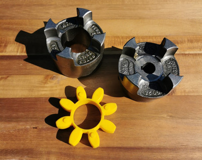 Rotex Kupplung KTR Typ 38/45 mit D16 und Passfedernut / D41