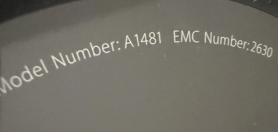 Apple Mac Pro (finales de 2013)-6 Core Xeon 3,5 GHz/32 GB RAM/Dual FirePro D700/Caja original Foto 4 de 4