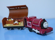 Thomas  Friends Trackmaster Skarloey Motorized Train Engine  Livestock Car