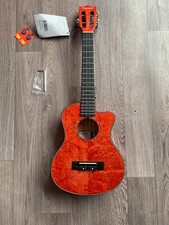 Tanglewood Konzert Ukulele, hochwertiges Uku / Gigbag. Modell TWT25E. UVP 299£.