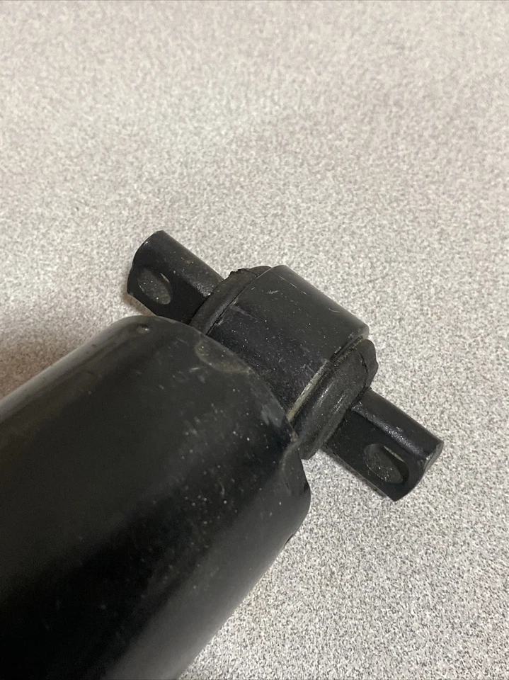 Amortiguador de gas ACDelco negro para Chevrolet C3500HD 22065058 1991-2002! Foto 2 de 4