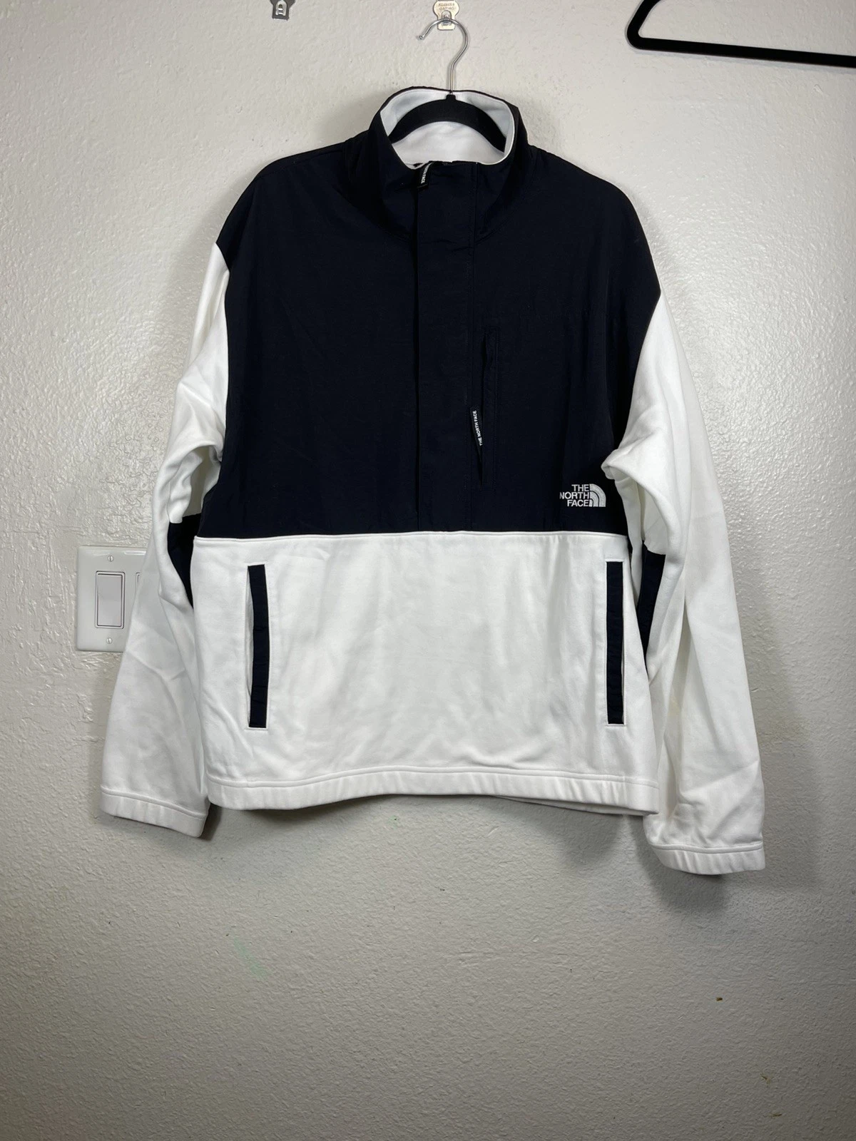 North Face Jacket Mens XL Long Sleeve 1/4 Zip Outdoors Pullover Pockets
