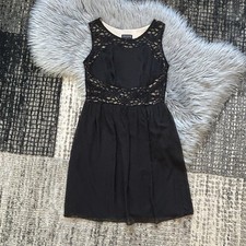 Enfocus Studio Black And Nude Lace Trim Cutout Cocktail Dress Size 6