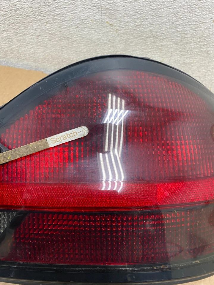 1999-2005 Pontiac Grand AM Right Passenger RH Side Tail Light OEM V1227 DW - Image 4 of 4