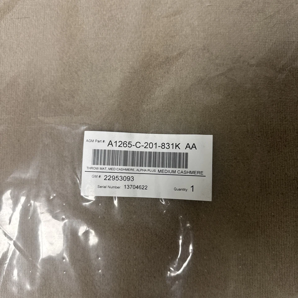 2014-17 凯迪拉克 CTS Sedan Frt 和后脚垫 Med 羊绒 22953093 密封 — 第 2/3 张图片