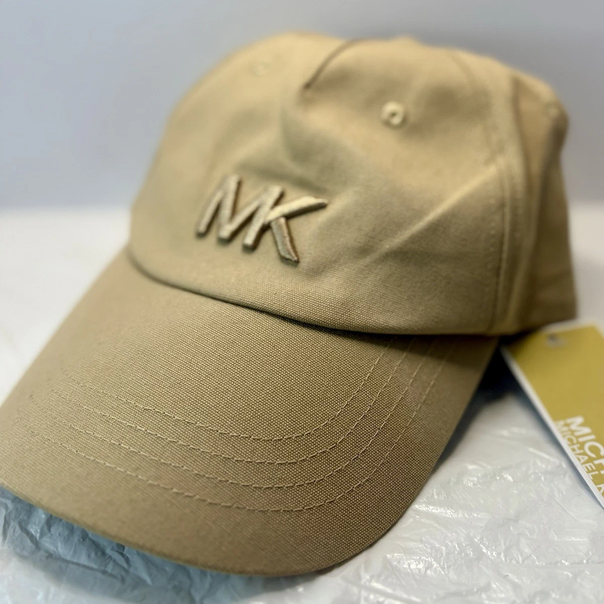 Michael Kors Beige Baseball Cap with Gold Logo Baseball cap Michael Kors | color Beige | Gomez.pl/en main image 2