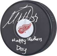 Moritz Seider Detroit Red Wings Signed Hockey Puck w/Happy Father's Day! Insc