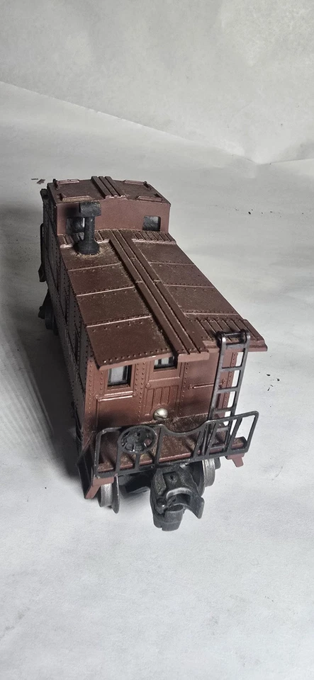 Lionel 6457 “Pennsylvania-Style” SP-Style CabooseColor: BrownScale:... - Image 4 of 4