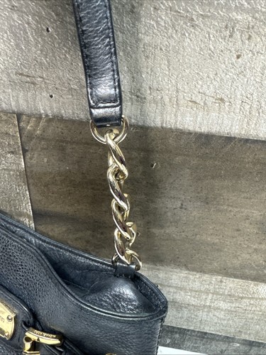 Michael Kors Hamilton Pebble Leather Crossbody Bag Handtasche Schwarz Gold Schnallen Druckknopf - Bild 4 von 8
