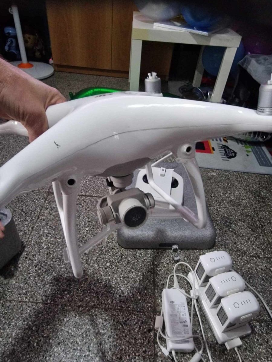 未使用　ドローン　DJI　PHANTOM4　ホワイト　WM330A  ※訳あり DJI Phantom 4 Drone - WM330A for sale online | eBay