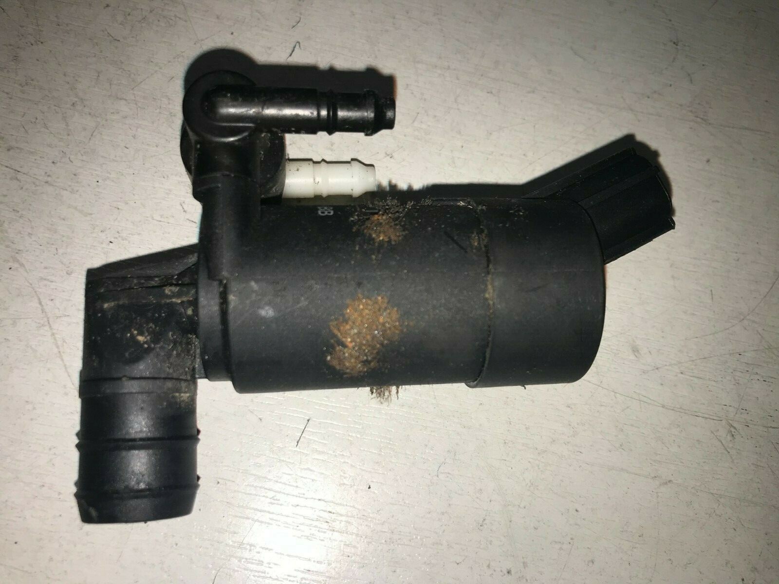 Ford Focus Windscreen Washer Bottle Motor Jet Pump Expansion Tank 2011