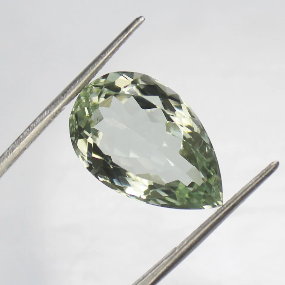 Amatista verde facetada natural en forma de pera 8,40 quilates tamaño 18x10x7 mm Foto 3 de 4