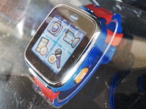VTech Kidizoom Smartwatch DX - Red Flame