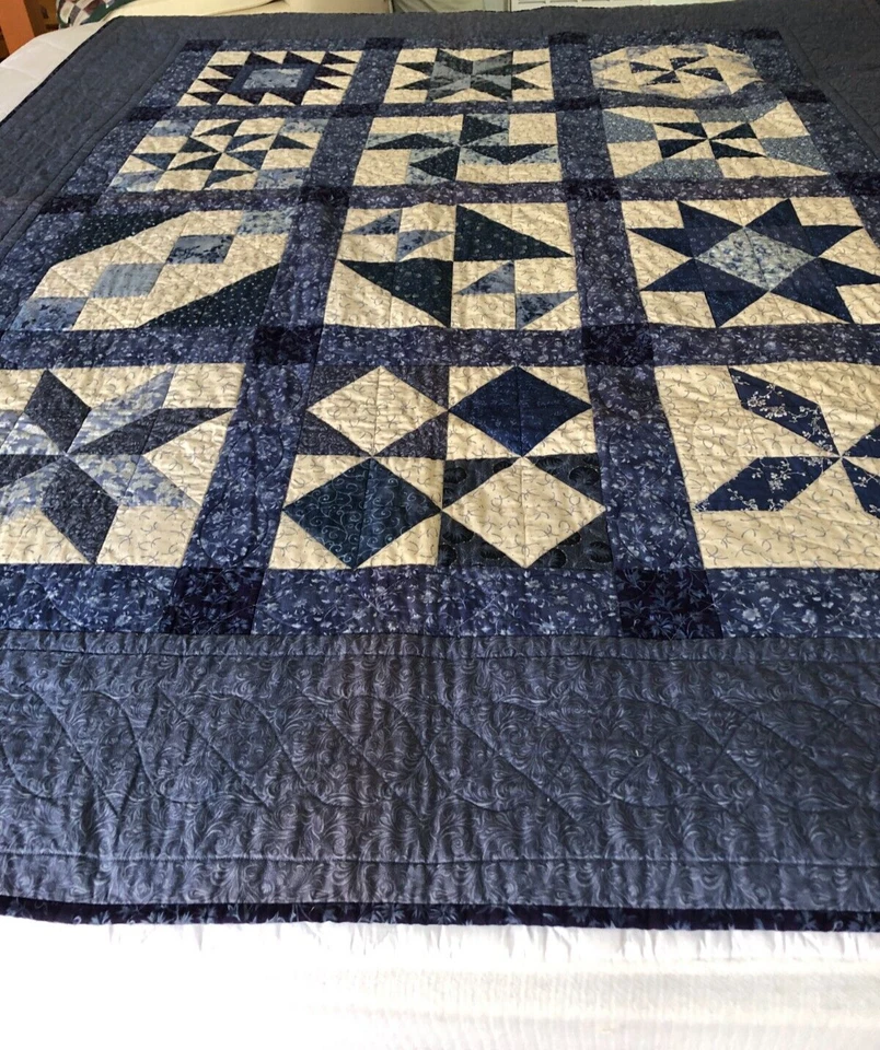 "Block by Block" Blue/White Reversible Handmade Quilt, Texas Quilter 2004 Signed - Image 2 of 4