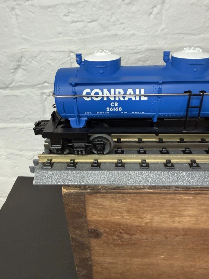 MTH O Gauge RailKing Blue Conrail Semi-Scale Tank Car RK-7305L LN No Track - Image 2 of 4