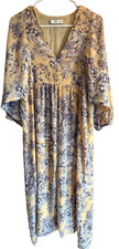 MNG SUIT by Mango summer dress featuring a floral print Sz 6 flowy scenery print