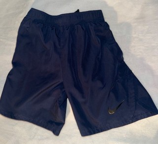 Nike dri fit pantaloncino ragazzo taglia 7 colore blu navy