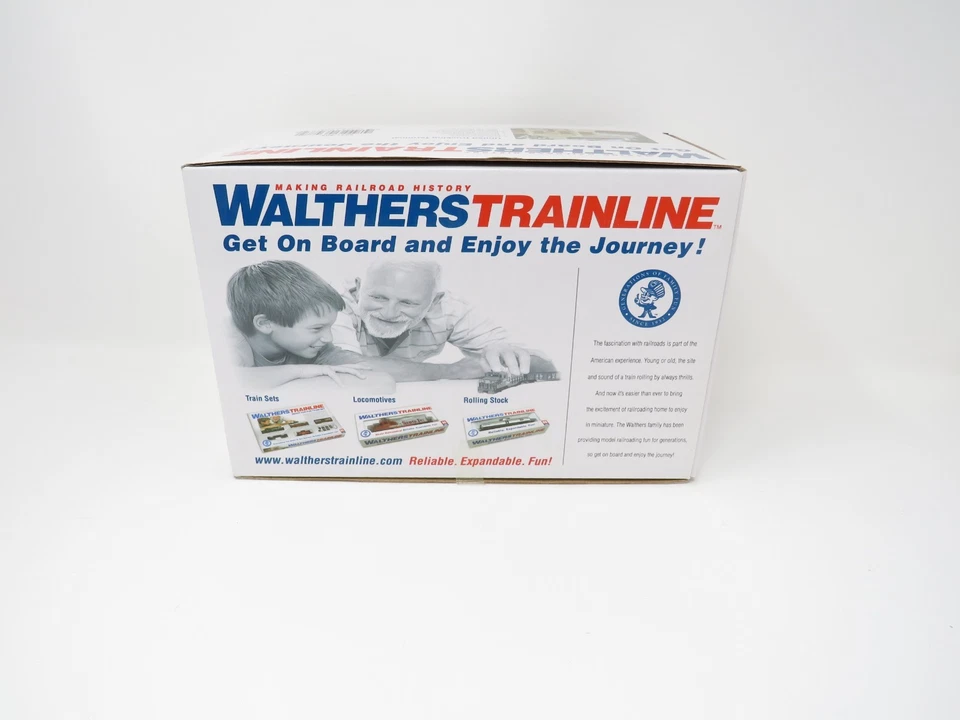 Walthers Trainline HO 804 United Trucking Freight Terminal Warehouse Building - Image 4 of 4