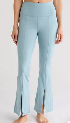 Yogalicious Yoga Pants Women's Large Lux Girlfriend  7/8 Flared Leggings  NWT!