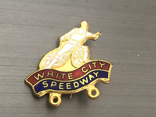 1978 WHITE CITY SPEEDWAY PIN BAR BADGE GOLD TONE. Reeves & Co