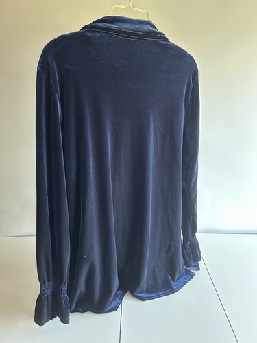 Coldwater Creek Women's Navy Velvet 2 Pc Shirt Tank Set Size M - Picture 4 of 6