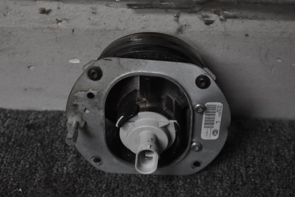 MERCEDES BENZ ML550 2008-2011 BASE LUZ ANTINIEBLA LADO IZQUIERDO FÁBRICA OEM Foto 4 de 4