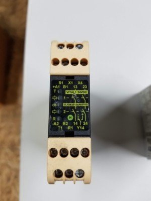 JAKAB SIL3 SAFETY RELAY   W22