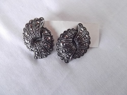 vintage lot 10 pair pierced earrings silver tone filigree texture stud MINT - Picture 8 of 11