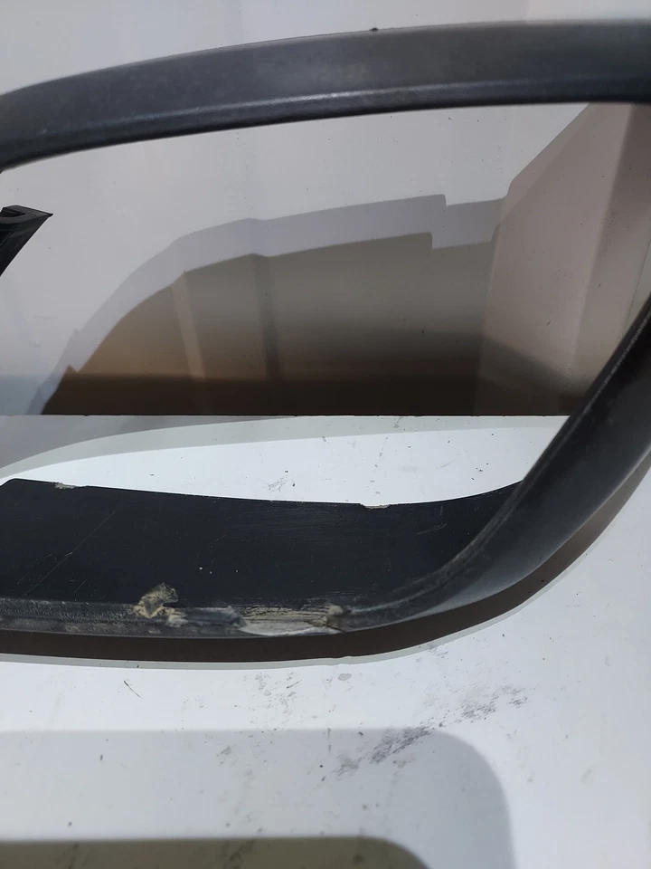 Suzuki Vinson 500 2003 OEM moldura de faro izquierdo  Foto 2 de 3