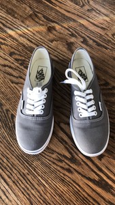 vans authentic lo pro gray