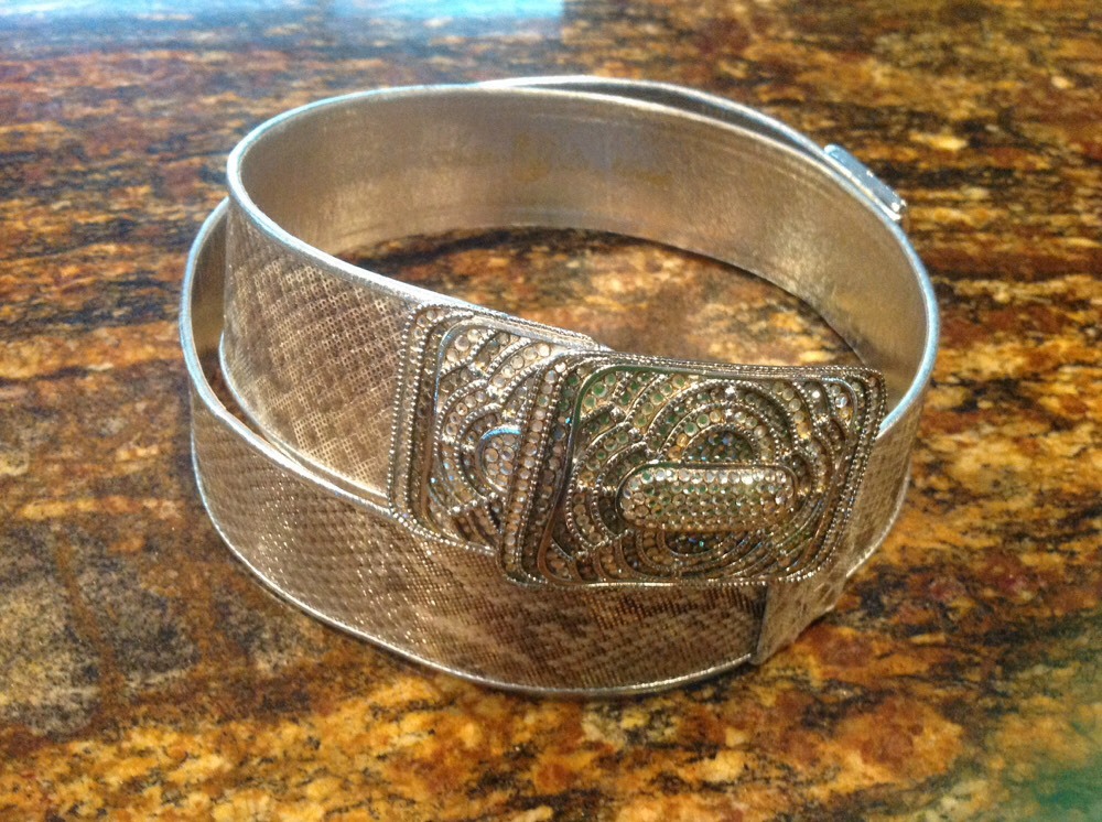 REDUCED!VINTAGE FINESSE LA MODEL PYTHON SILVER BE… - image 1